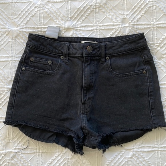 Talula Black Shorts - Picture 1 of 1